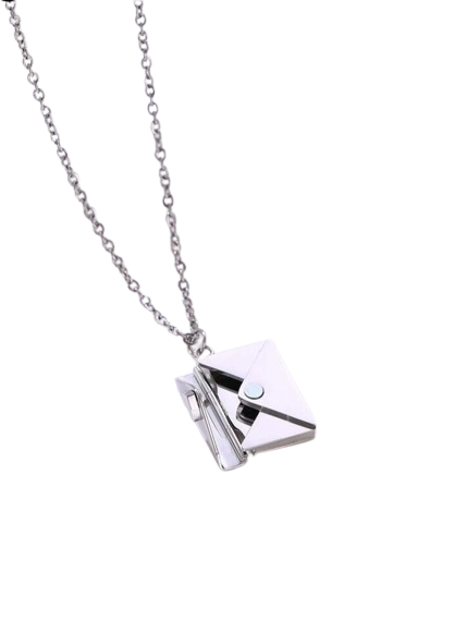 💌 Collier Enveloppe d’Amour – Le message du cœur