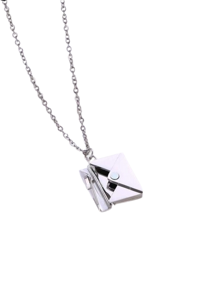 💌 Collier Enveloppe d’Amour – Le message du cœur