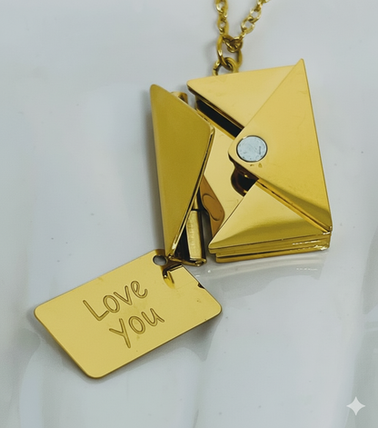 💌 Collier Enveloppe d’Amour – Le message du cœur