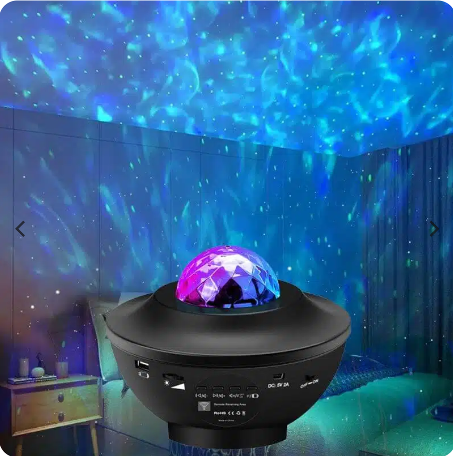 Transformez votre salon en ciel étoilé avec le Projecteur LED Galaxy – Bluetooth intégré pour une ambiance sonore parfaite.